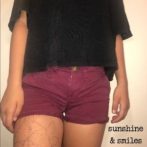 AMERICAN EAGLE MAROON SHORTIE STRETCH SHORTS